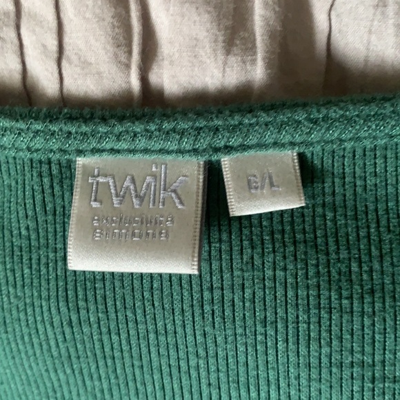 Long Sleeve - Picture 3 of 3